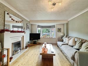Lounge- click for photo gallery